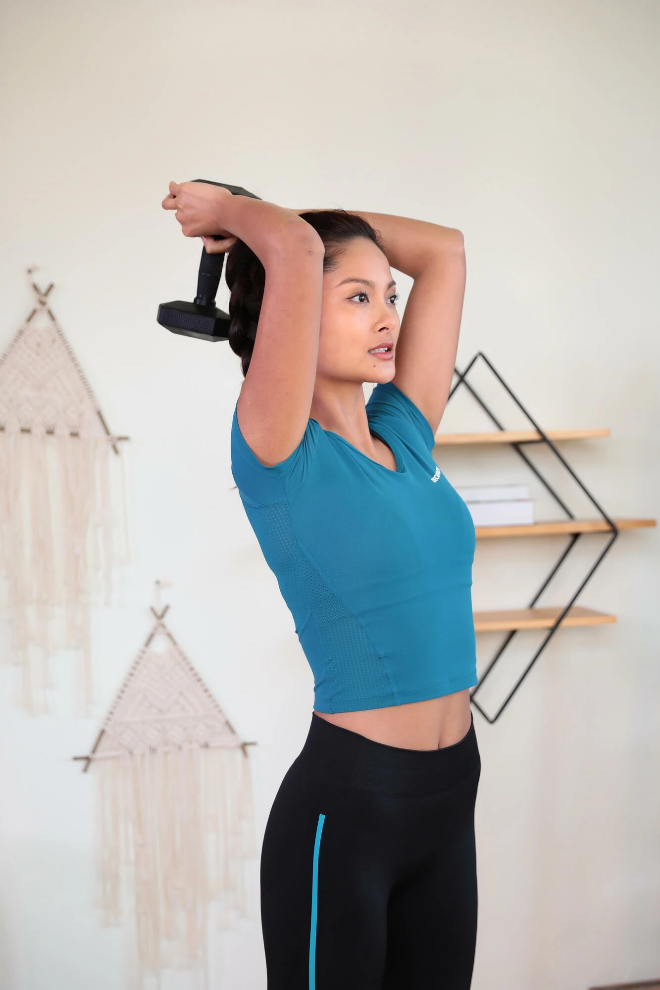 Domyos Weight Training Hex Dumbbell 5.5 Lbs 8 Domyos Weight Training Hex Dumbbell 5.5 Lbs - Image 8