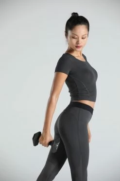 Domyos Weight Training Hex Dumbbell 5.5 Lbs 18 Domyos Weight Training Hex Dumbbell 5.5 Lbs -clothing Shop 8399414 context image 1740055