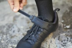 Road And Gravel Cycling Leather Lace-Up SPD Shoes GRVL 520 - Black -clothing Shop 8403019 context image 1617060