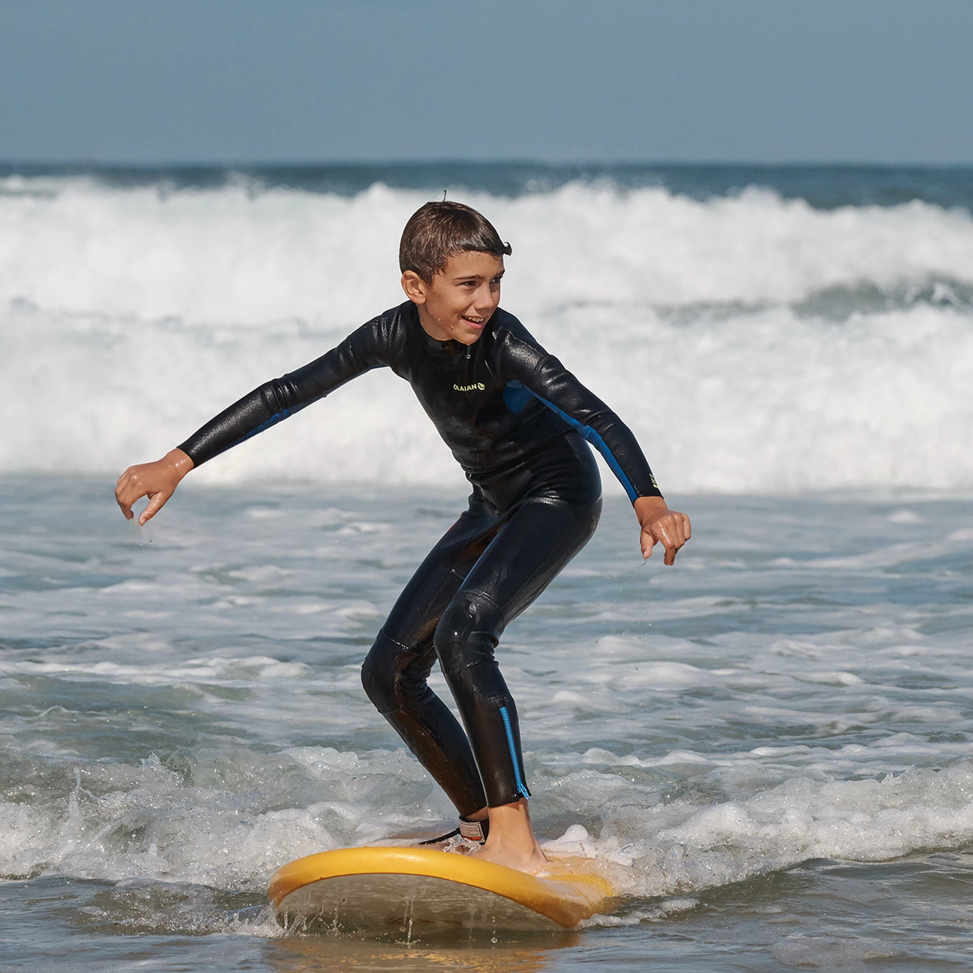 Olaian 100 Neoprene Surfing Full Wetsuit Back Zip 2mm Kids 14 Olaian 100 Neoprene Surfing Full Wetsuit Back Zip 2mm Kids - Image 14