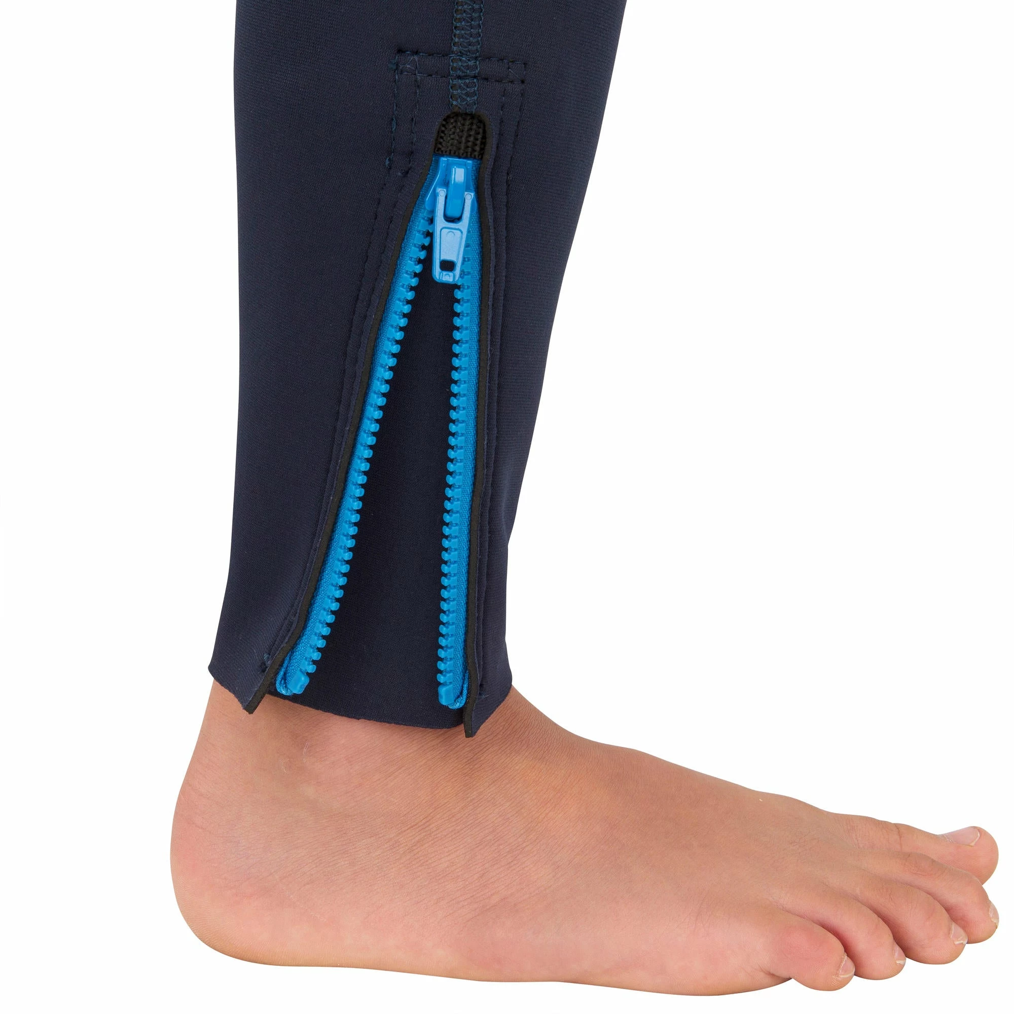 Olaian 100 Neoprene Surfing Full Wetsuit Back Zip 2mm Kids 9 Olaian 100 Neoprene Surfing Full Wetsuit Back Zip 2mm Kids - Image 9