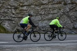 Van Rysel 520 Insulated And High Visibility Winter Cycling Vest -clothing Shop 8529335 product image 1772420