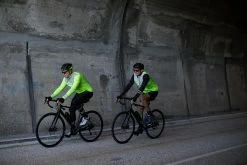 Van Rysel 520 Insulated And High Visibility Winter Cycling Vest -clothing Shop 8529335 product image 1772424