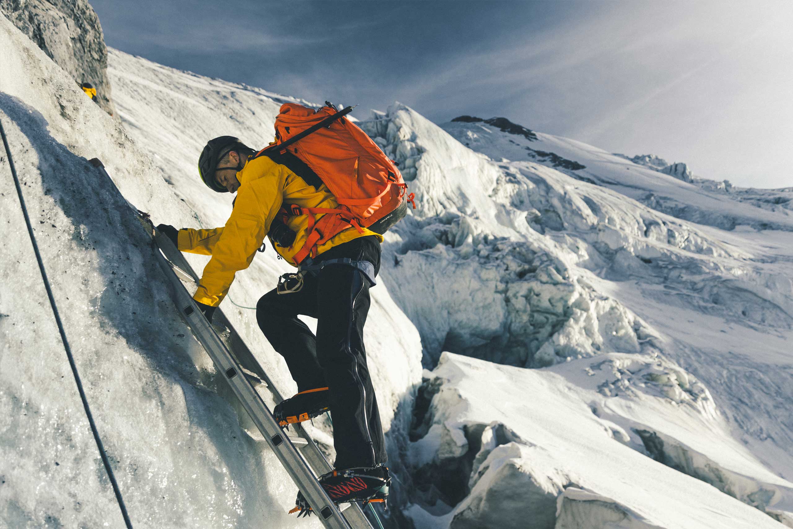 Front Page -clothing Shop Salewa Ortles 2022 Collection Ladder